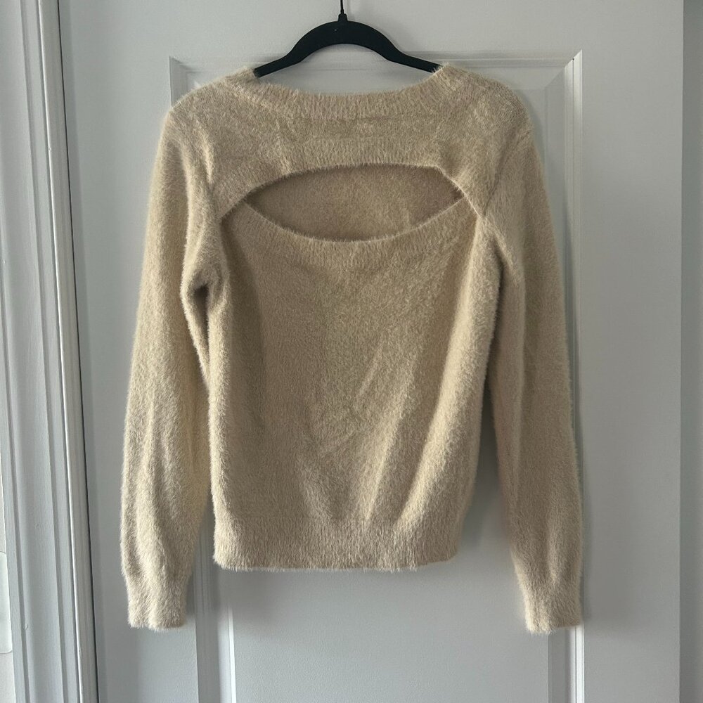 Pink Lily Tan Keyhole sweater Size Medium